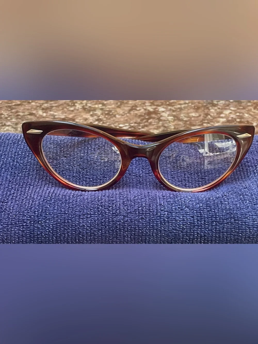 Women's original 1967 Cat Eye Reading Glasses in Tortoiseshell.